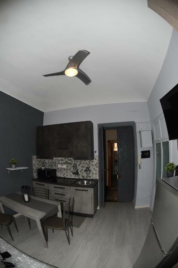 Casa Silvy Apartment Turin Bagian luar foto